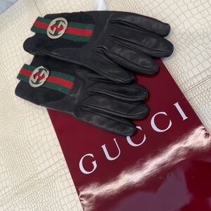 Rare Gucci Classic Womens Gucci Gloves Size 7 Black.